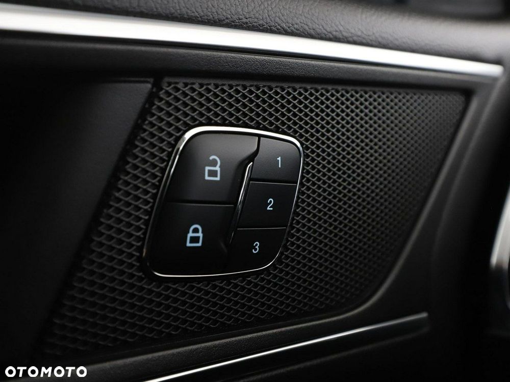 Ford S-Max 2.0 TDCi Titanium - 36