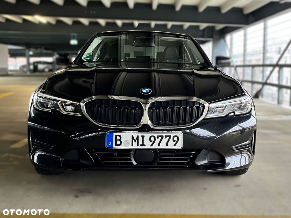 BMW Seria 3 320d xDrive Advantage - 6