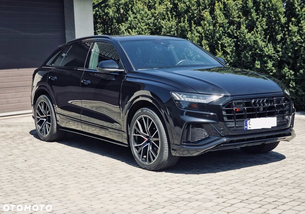 Audi Q8 - 1