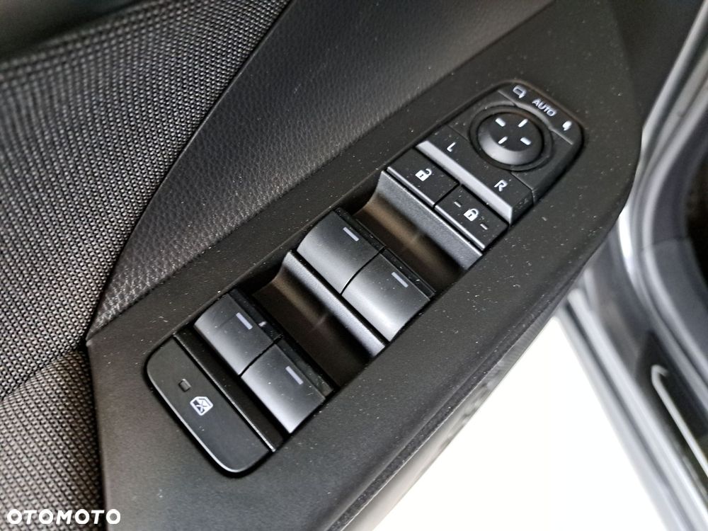 Toyota C-HR 1.8 Hybrid Style - 33
