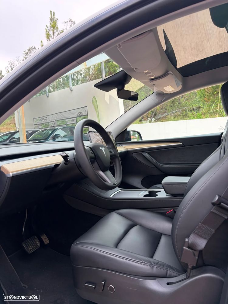 Tesla Model Y Standard - 8