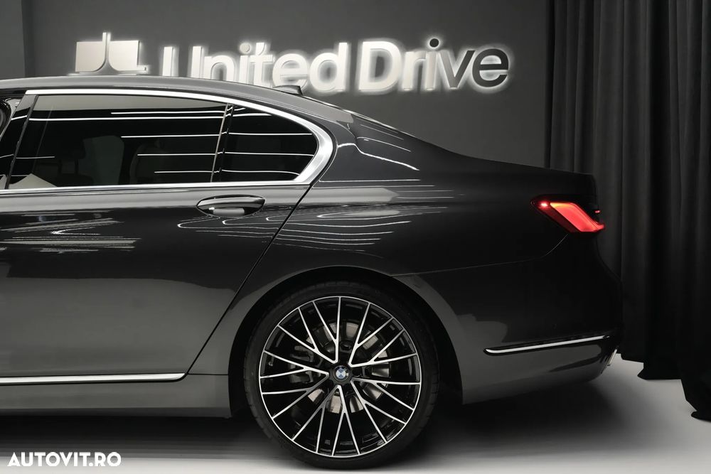 BMW Seria 7 740Li xDrive - 35