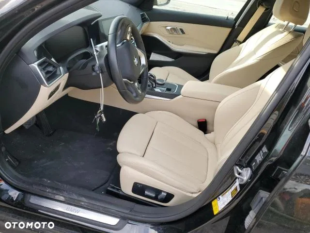BMW Seria 3 330i sport - 7