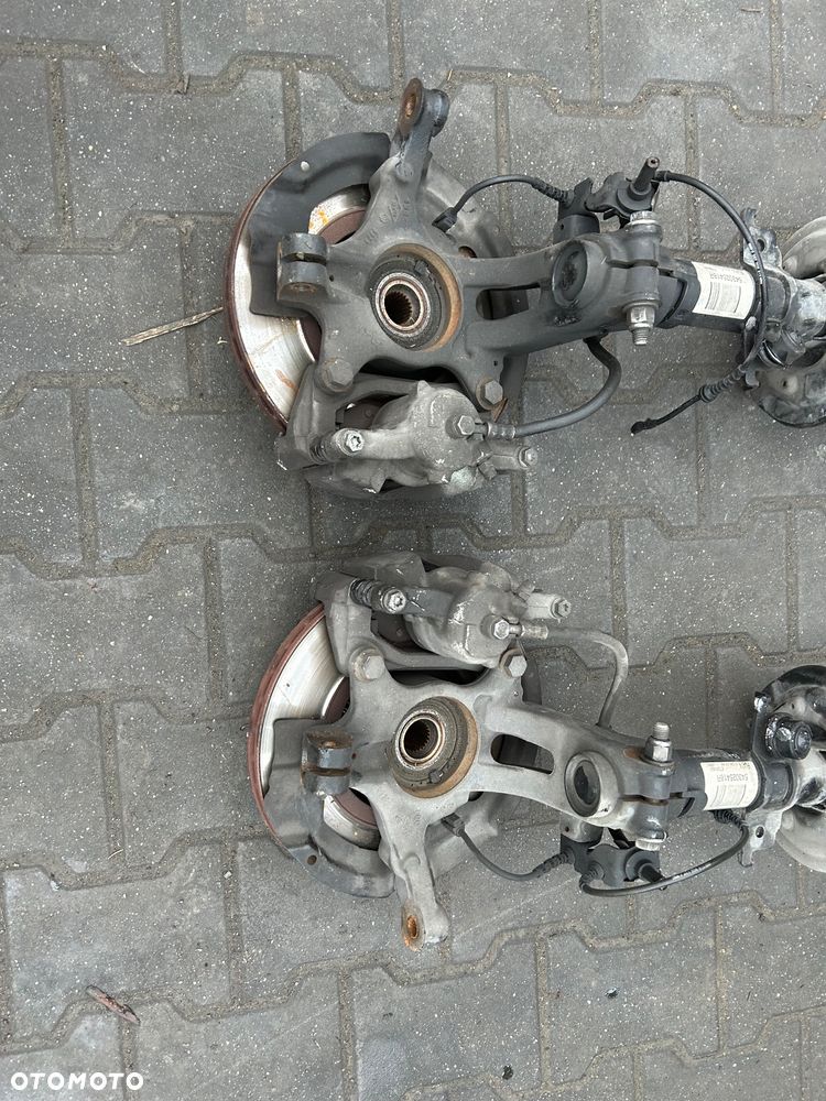 Renault Megane IV zwrotnica  prawa 1.2 Mc-pherson kopyto noga - 6