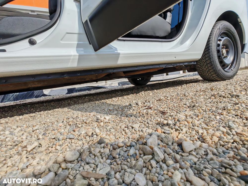 Dacia Lodgy 1.6 Ambiance - 38