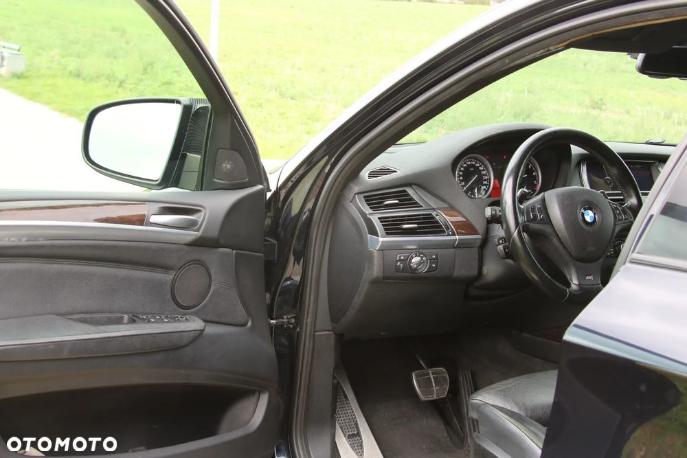 BMW X6 - 26