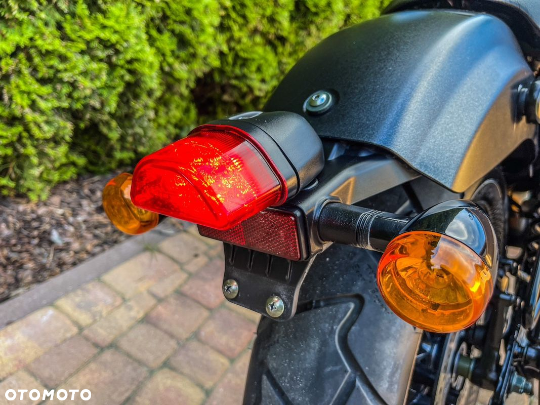 Hyosung GV - 12