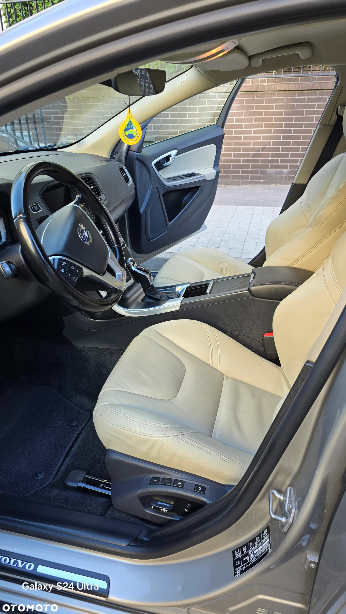 Volvo V60 D4 AWD Summum - 9