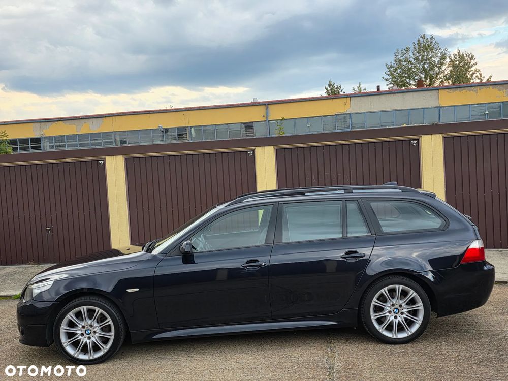 BMW Seria 5 2005 photo 2