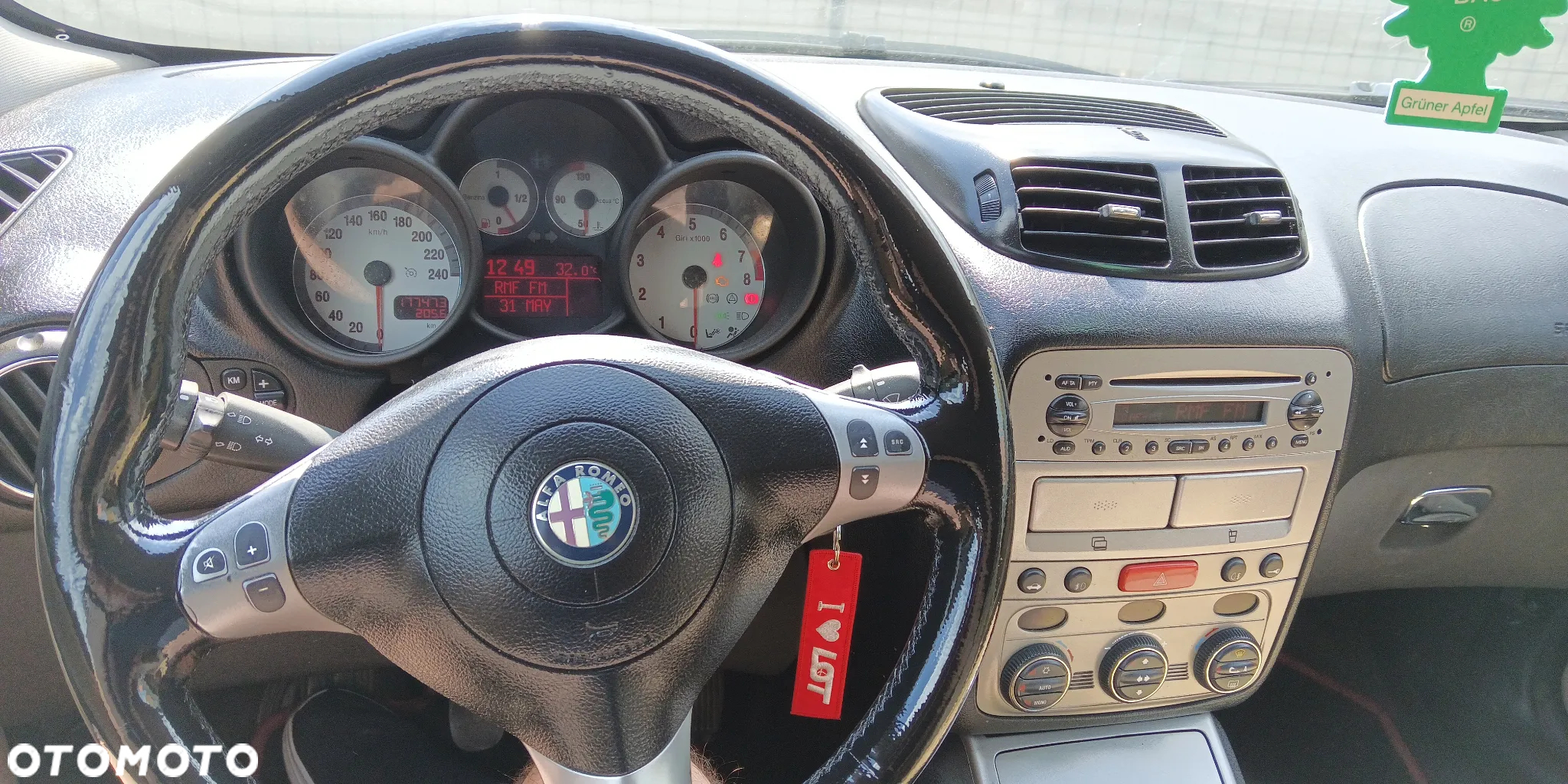 Alfa Romeo GT 1.8TS Impression - 16