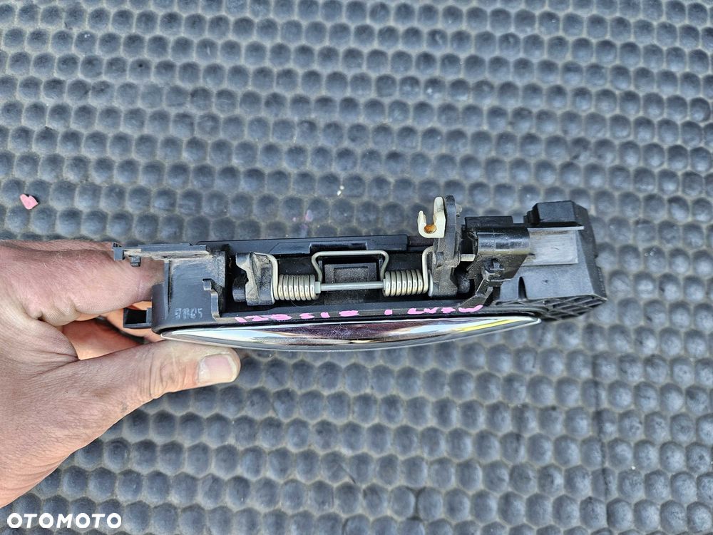 Klamka 4F1837275 Drzwi Kierowcy Lewy Przód Przednia LY7W Srebrna Chrom Europa Audi A6 C6 - 27