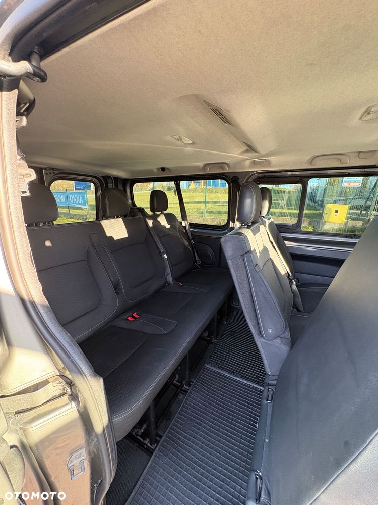 Opel Vivaro - 9