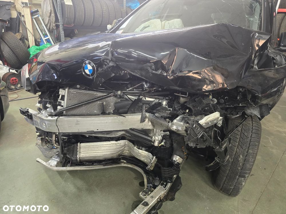 BMW X1 xDrive18d - 11