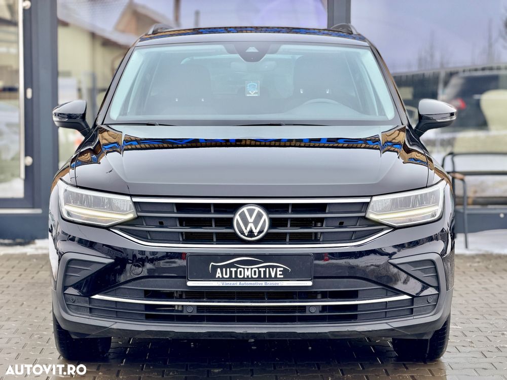 Volkswagen Tiguan - 2