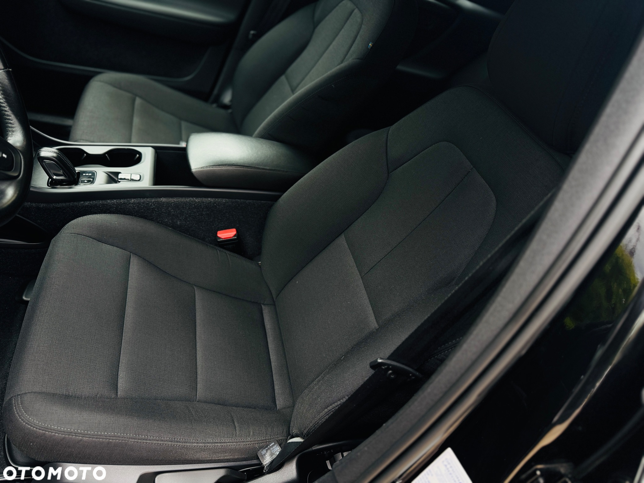 Volvo XC 40 D3 AWD Momentum Pro - 5
