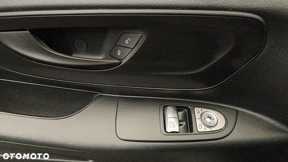 Mercedes-Benz Vito - 20