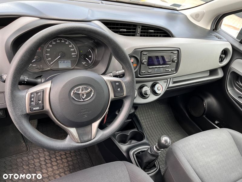 Toyota Yaris 1.5 Active - 6