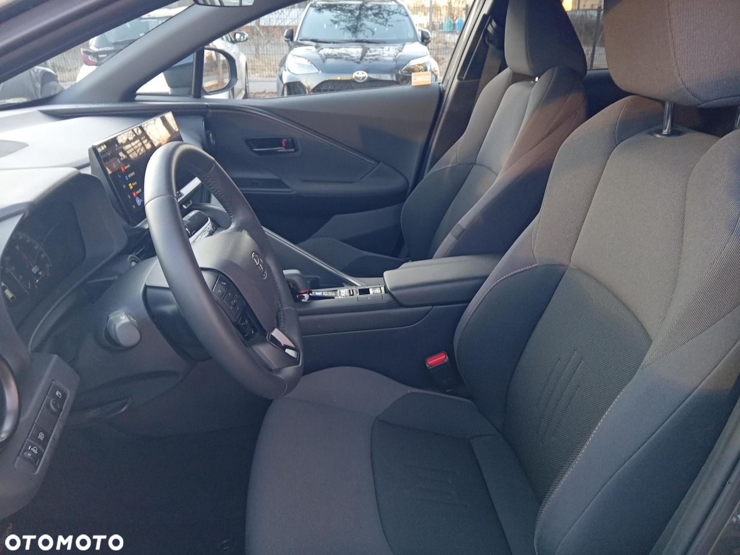 Toyota C-HR - 14