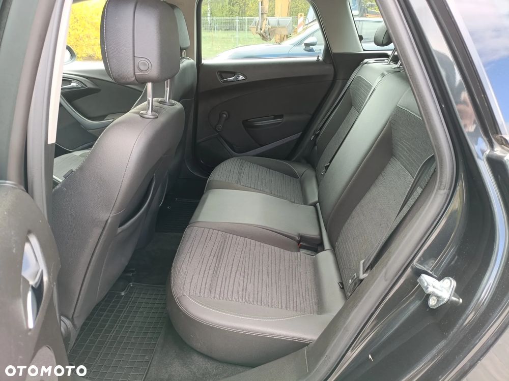 Opel Astra - 11