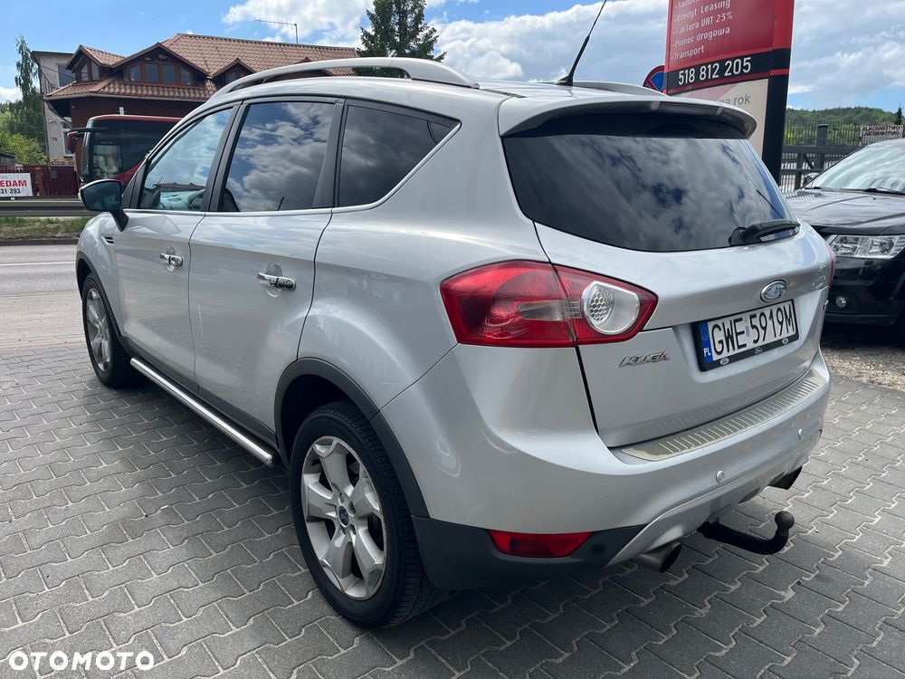 Ford Kuga 2.0 TDCi 2x4 Titanium - 5
