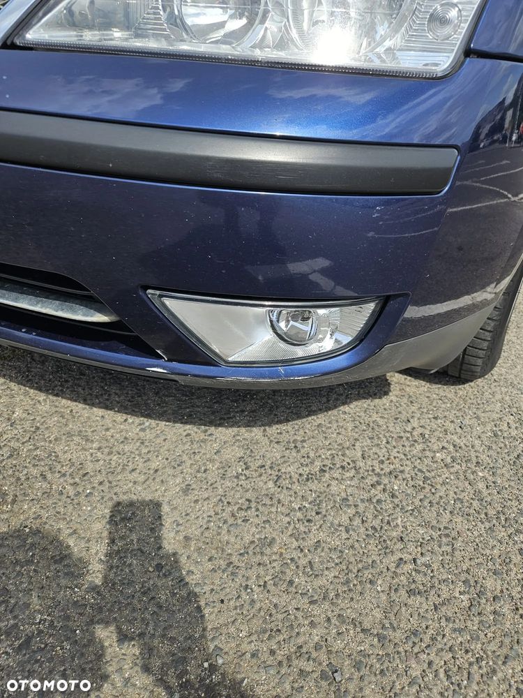 Ford Mondeo 2.5 V6 Ghia - 10