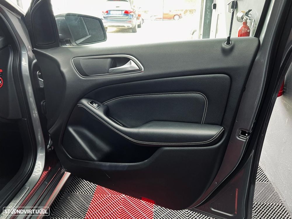Mercedes-Benz B 180 CDI BlueEFFICIENCY Aut. - 35