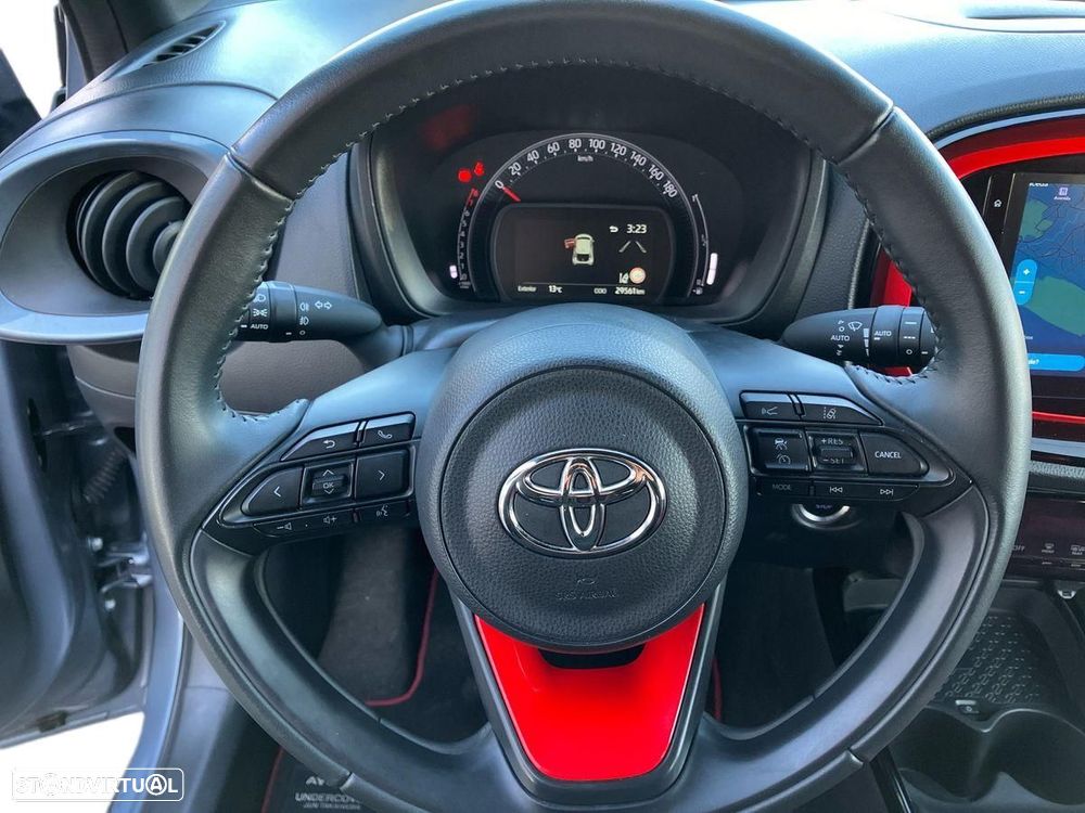 Toyota Aygo X 1.0 Undercover - 13