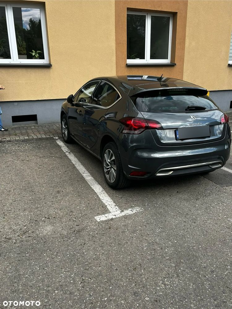 Citroën DS4 1.6 HDi SoChic - 19