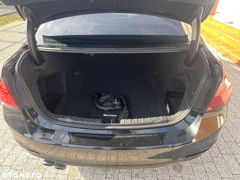 BMW Seria 3 320i xDrive - 9