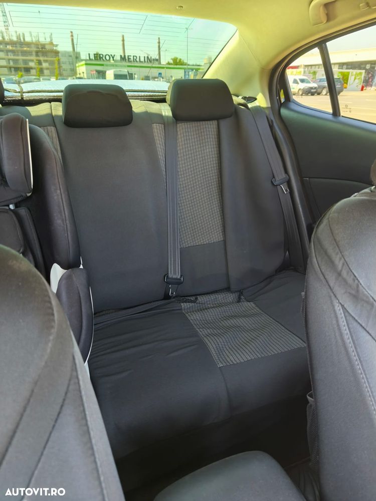 Mazda 3 G100 Attraction - 14
