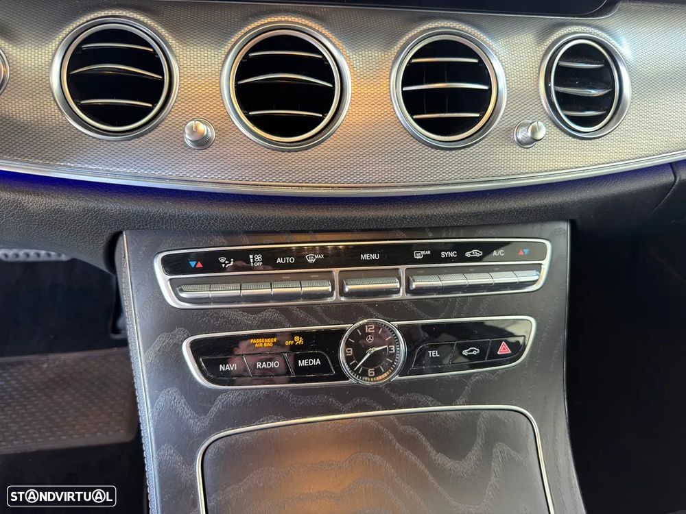 Mercedes-Benz E 220 d AMG Line - 34