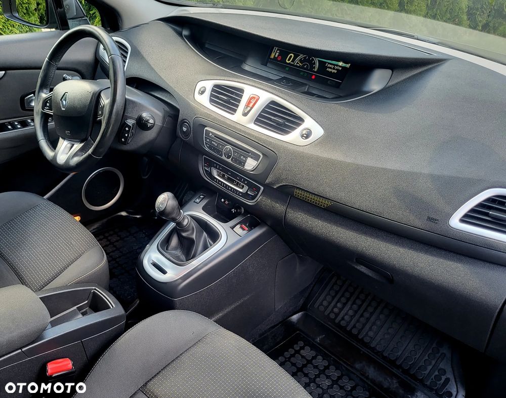 Renault Scenic 1.4 16V TCE Privilege - 4