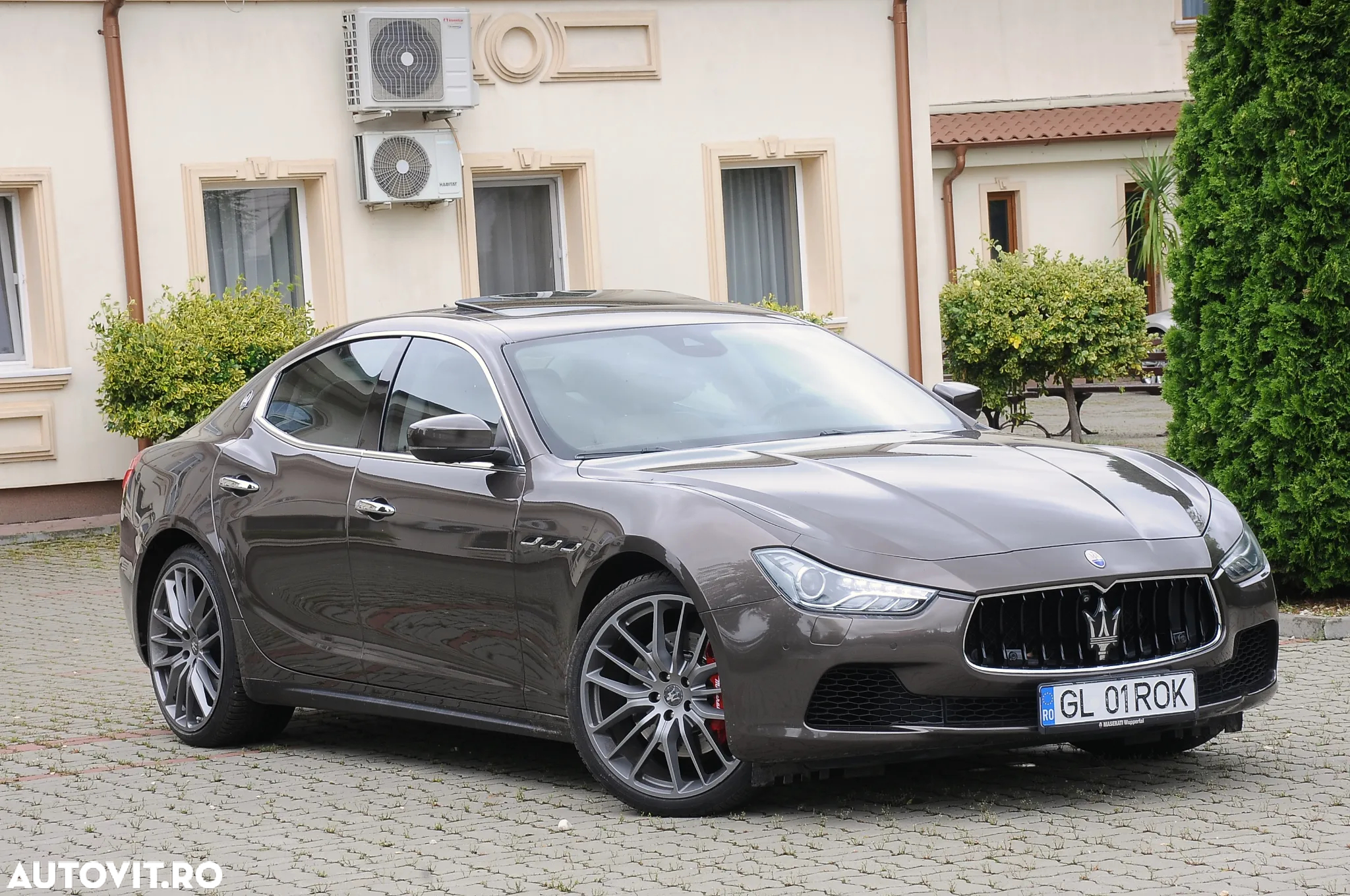Maserati Ghibli - 2