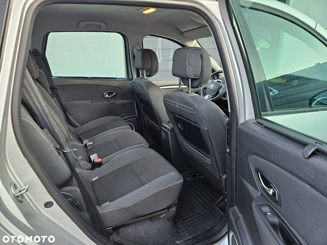 Renault Scenic 1.4 16V TCE Privilege - 28