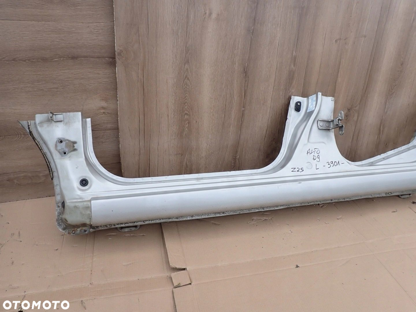 SUZUKI ALTO NISSAN PIXO 5d 09-14 PRÓG LEWY Z2S - 2
