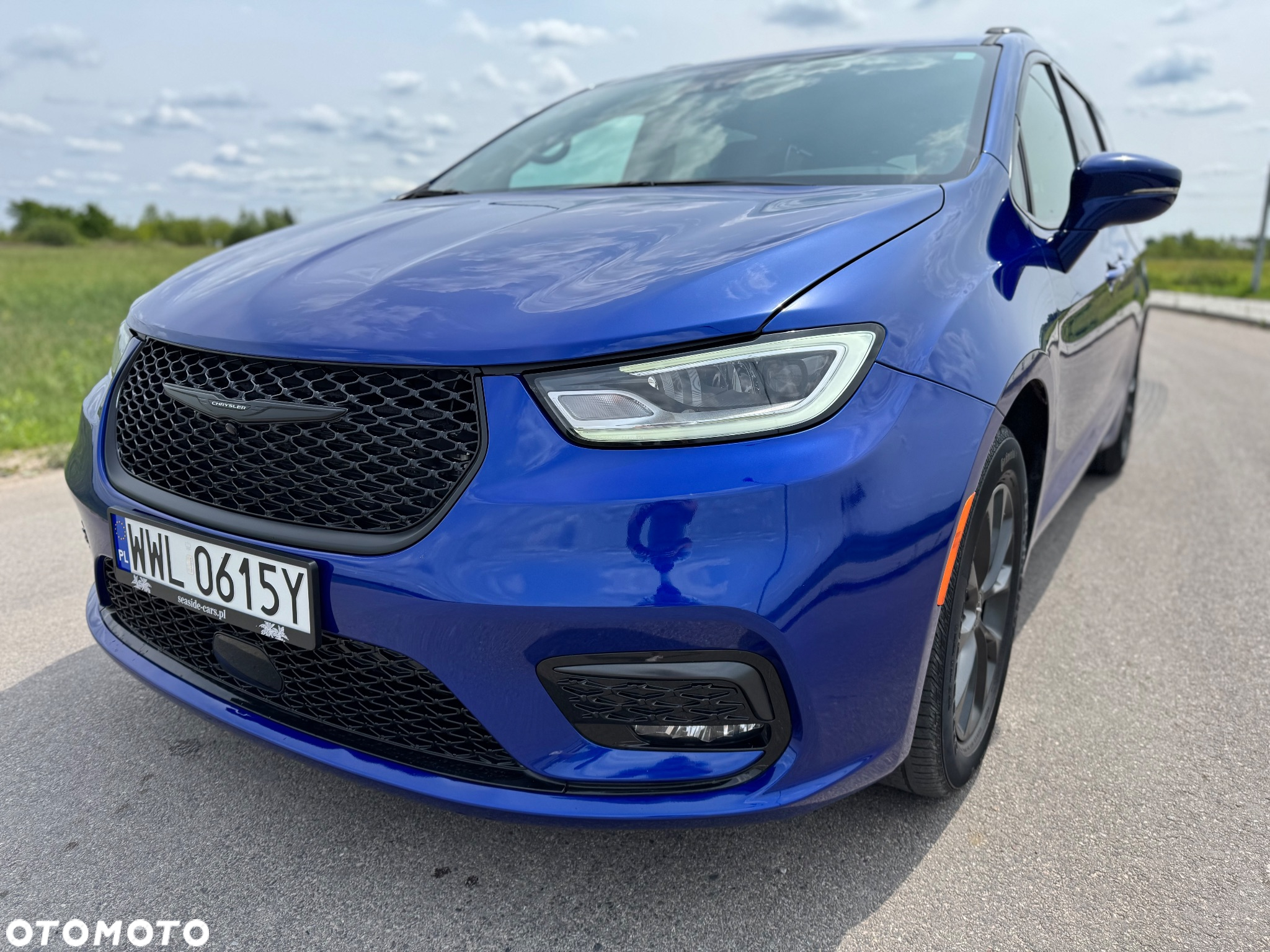 Chrysler Pacifica - 9