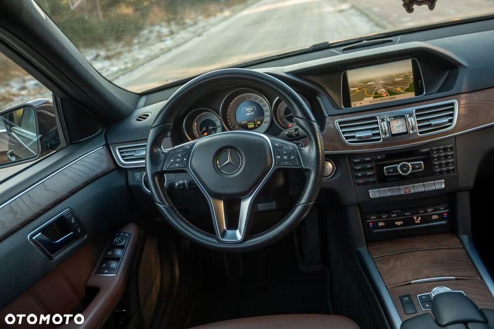 Mercedes-Benz Klasa E 300 BlueTec Hybrid - 7