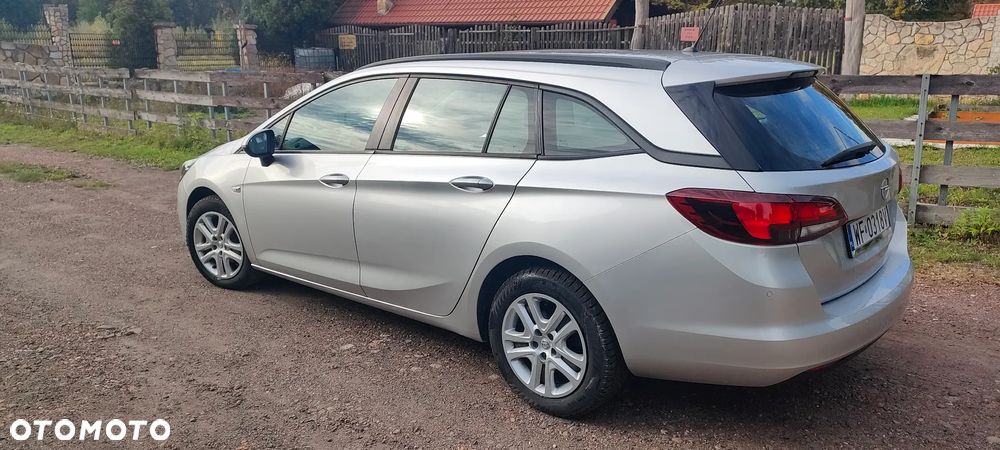 Opel Astra - 4
