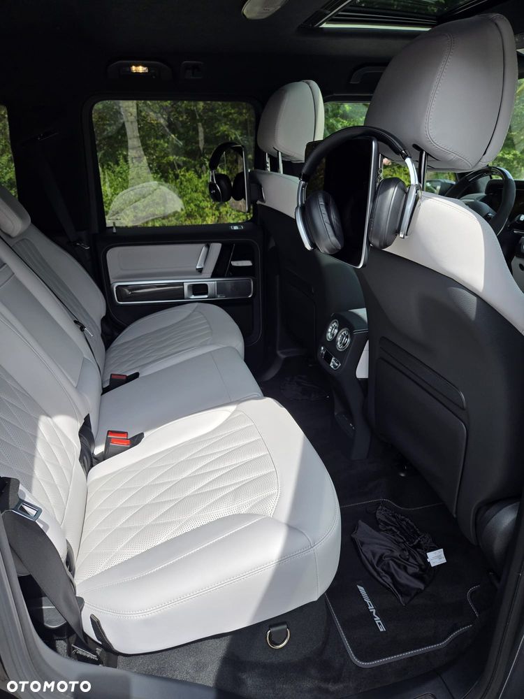 Mercedes-Benz Klasa G AMG 63 AMG Speedshift 9G-TRONIC Exclusive - 24