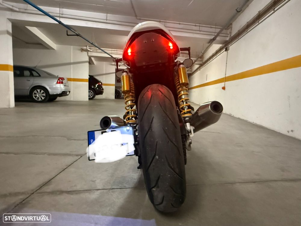 Triumph Thruxton R - 14