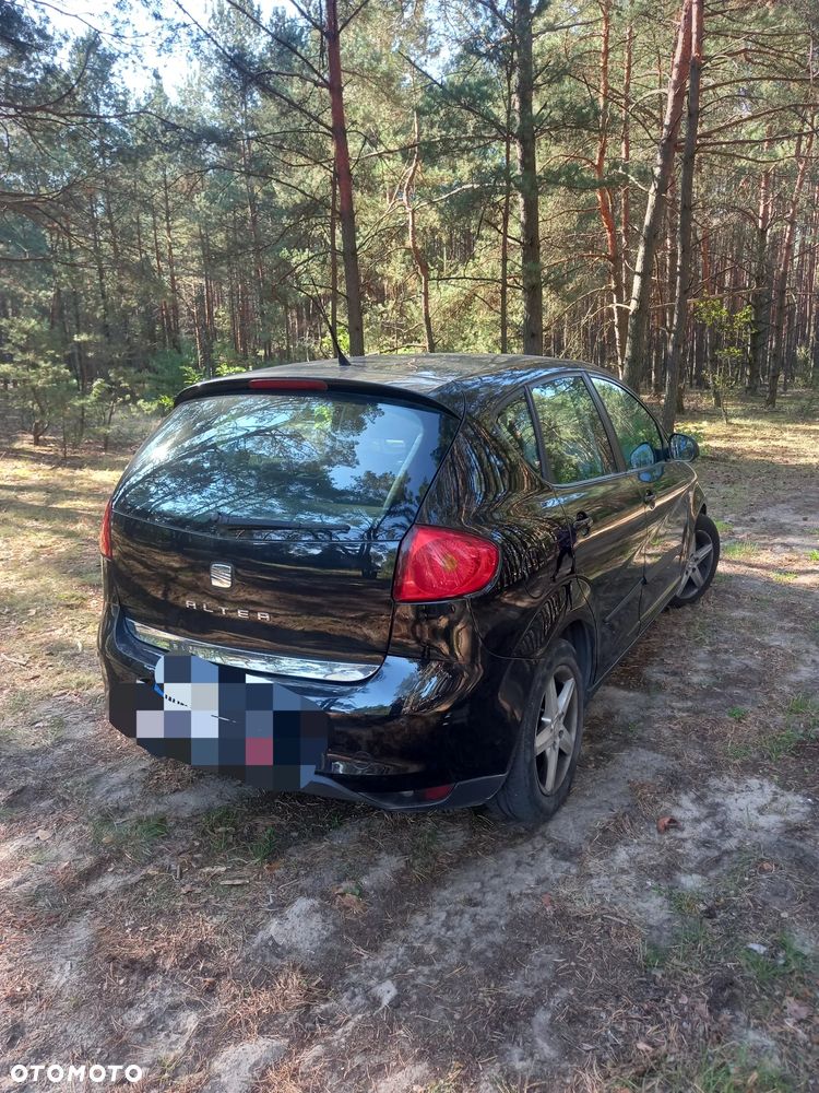Seat Altea 2011 photo 3