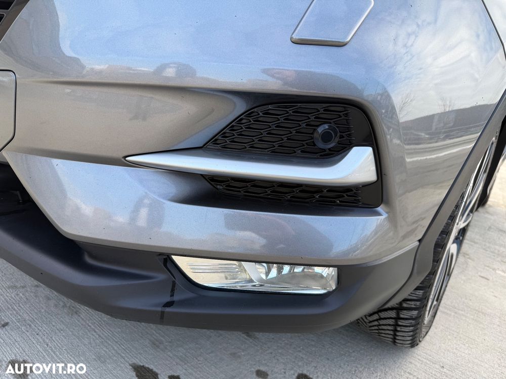 Nissan Qashqai 1.7 dCi Xtronic ALL-MODE 4x4i TEKNA+ - 24