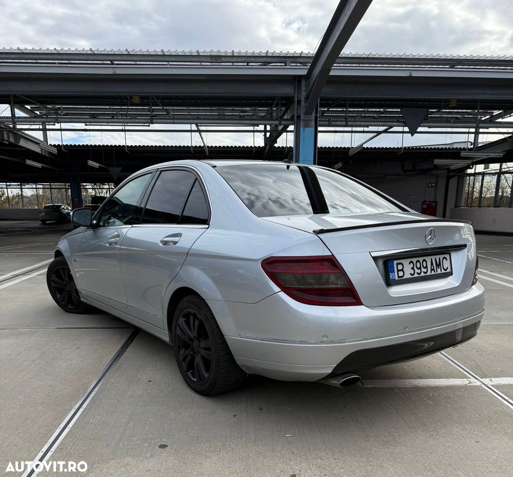 Mercedes-Benz C - 4