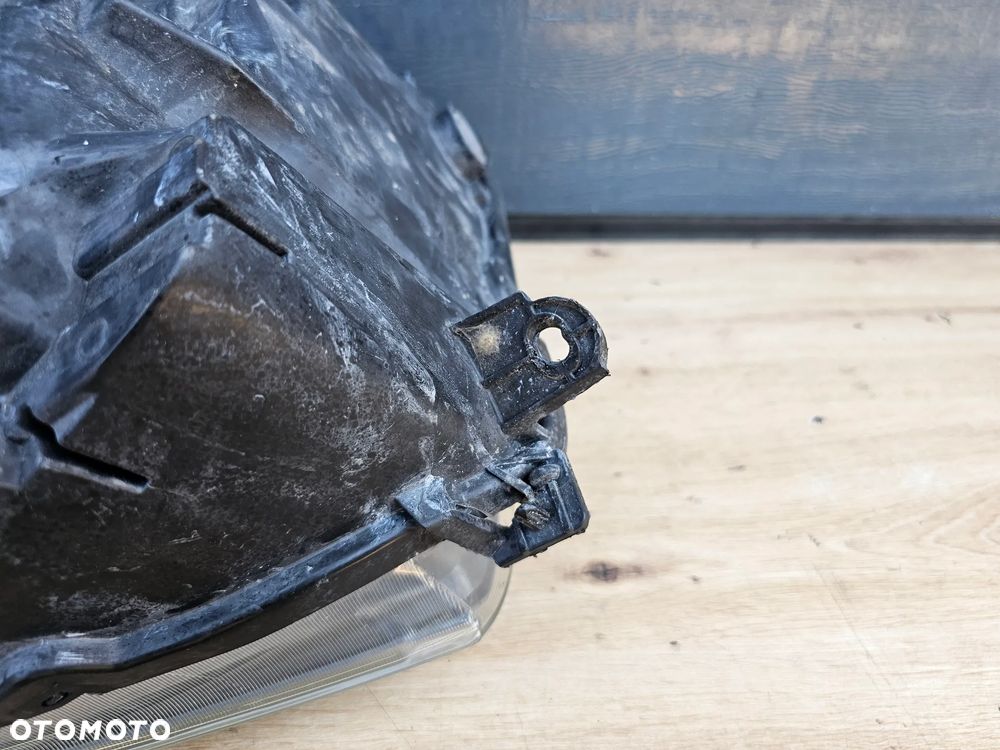LAMPA LEWA PRZEDNIA LEWY PRZÓD OPEL MERIVA A SOCZEWKA SKRĘTNA EUROPA 13196026 EP SUPER STAN - 13