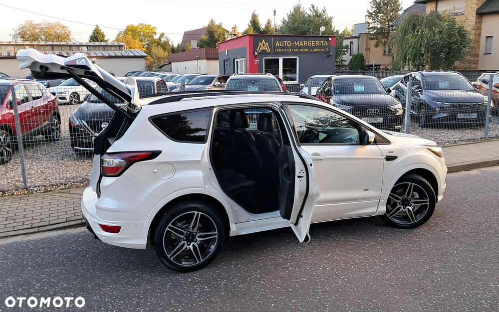 Ford Kuga 2.0 TDCi 4x4 ST-Line - 37