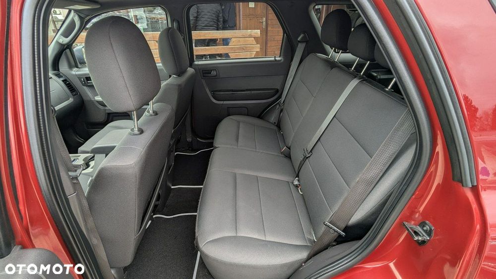 Ford Escape - 16