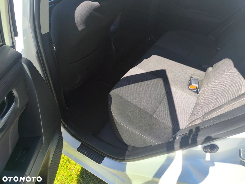 Toyota Auris - 10