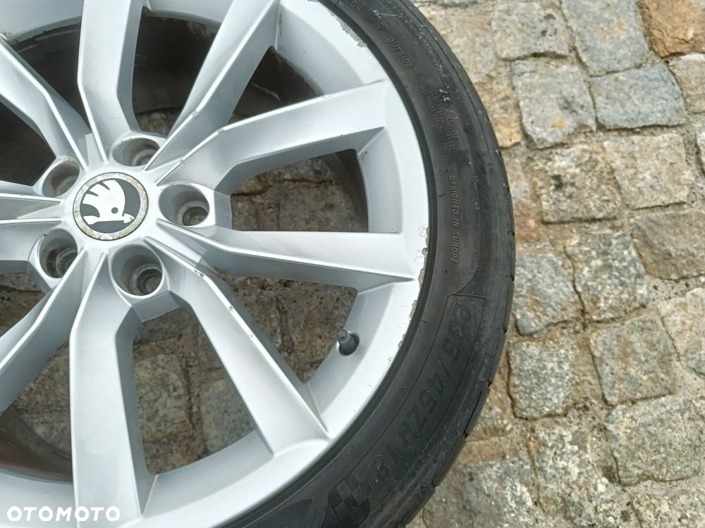 Felgi Aluminiowe 18 Skoda Superb 5x112 ET44 Seat Audi VW 3V0601025J - 19