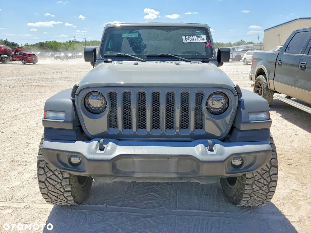 Jeep Wrangler - 6