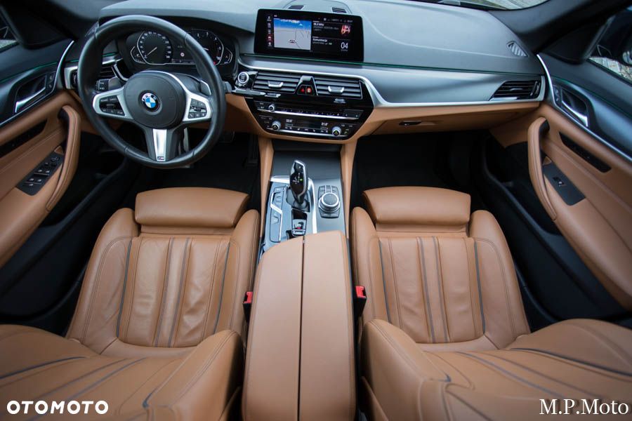 BMW Seria 5 520d M Sport Edition - 16